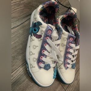 Stitch womens sneakers size 7